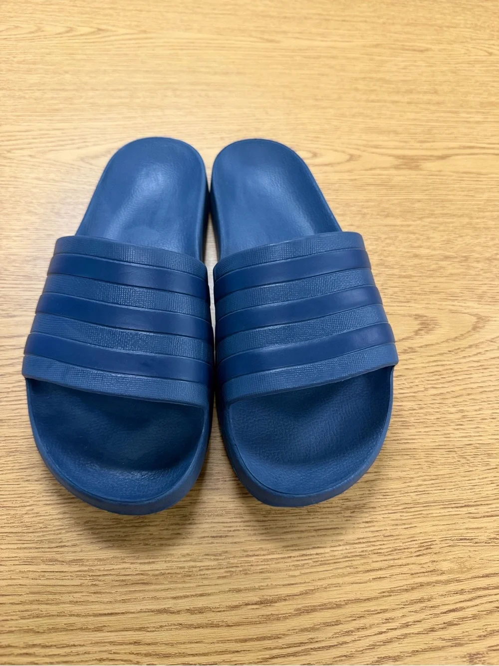 Adidas Adilette Aqua Blue Slide Sandals - Casual Pool/Beach Slides Mens size 10